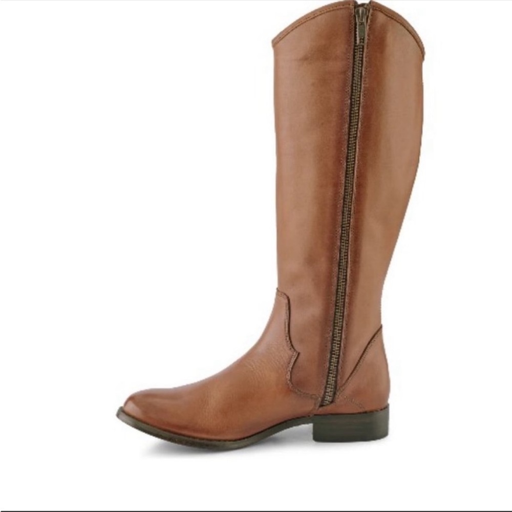 Frye Marissa Medallion Cognac Leather Riding Boot, new in box - Picture 8 of 8